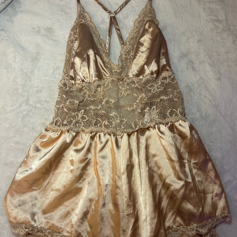Elegant Lace Trim Satin Sleepwear